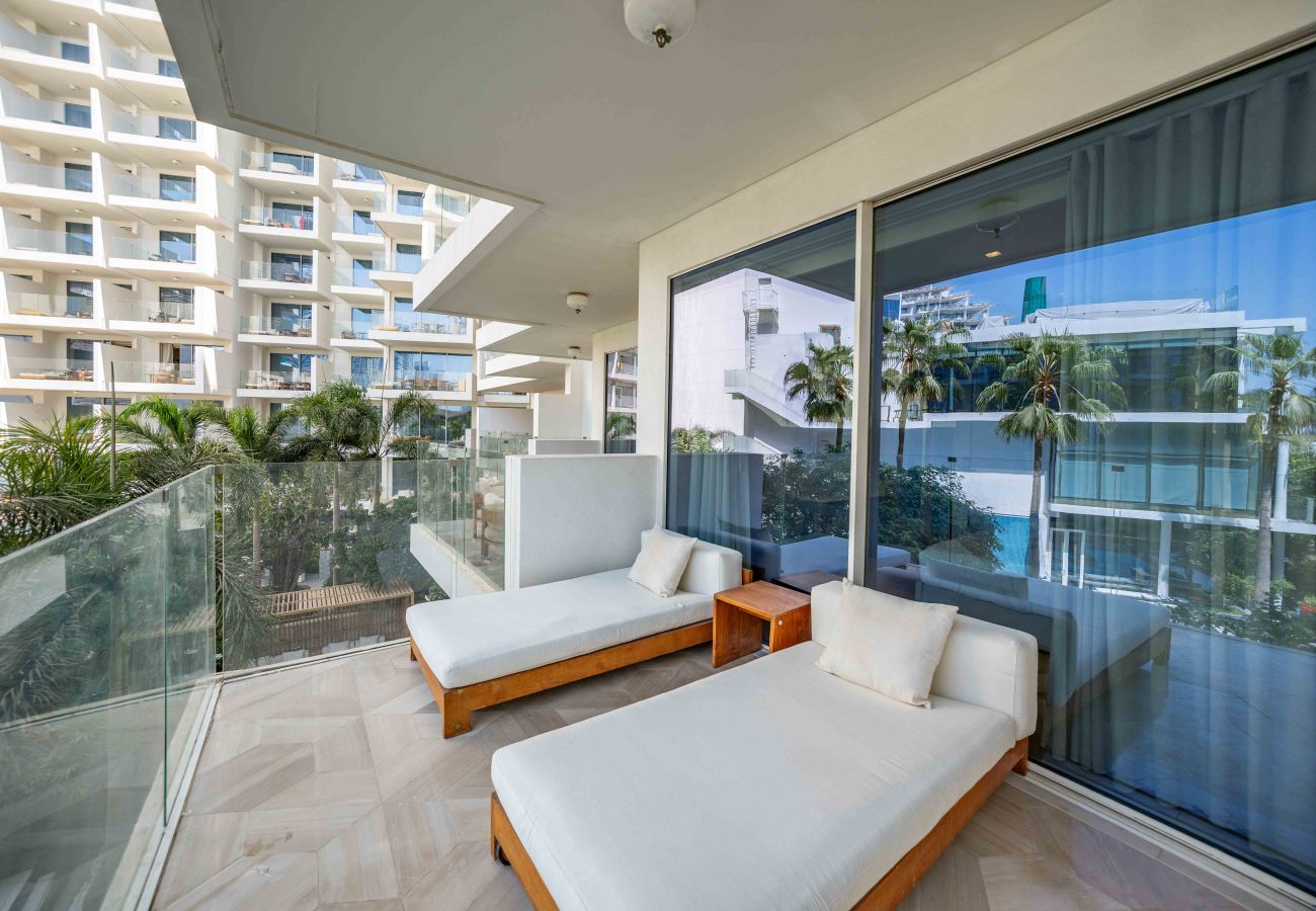 Apartment in Dubai - Modern 2BR Gem | Prime Palm Jumeirah Location