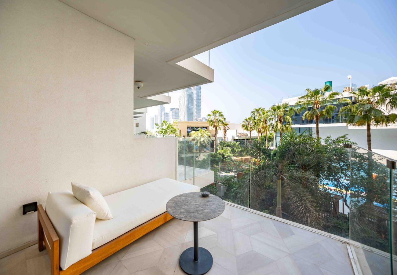 Apartment in Dubai - Modern 2BR Gem | Prime Palm Jumeirah Location