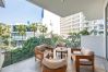 Apartment in Dubai - Modern 2BR Gem | Prime Palm Jumeirah Location