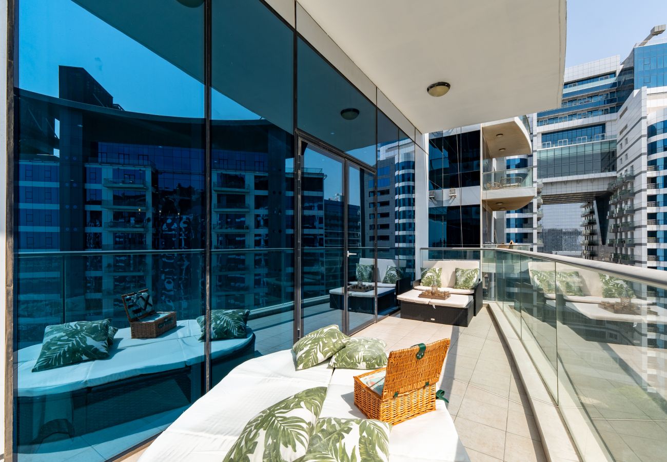 Apartment in Dubai - Refined 1BR Haven | Palm Jumeirah