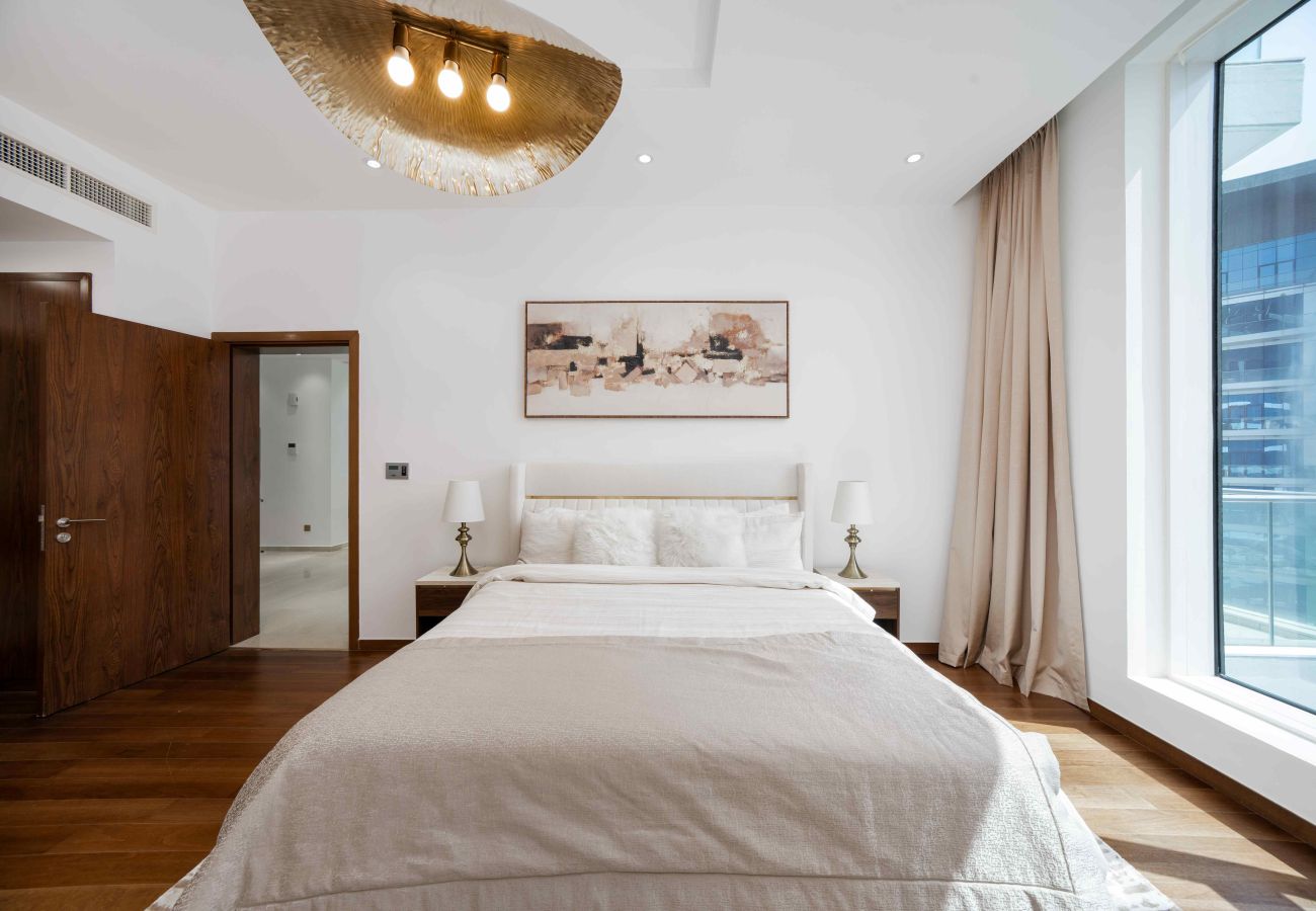 Apartment in Dubai - Refined 1BR Haven | Palm Jumeirah